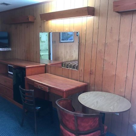Pinelodge Motel Baxley Dış mekan fotoğraf