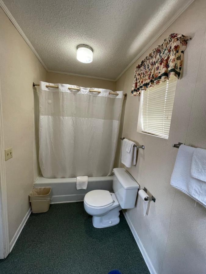 Pinelodge Motel Baxley Dış mekan fotoğraf