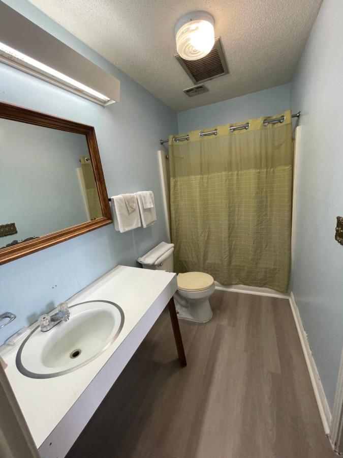 Pinelodge Motel Baxley Dış mekan fotoğraf