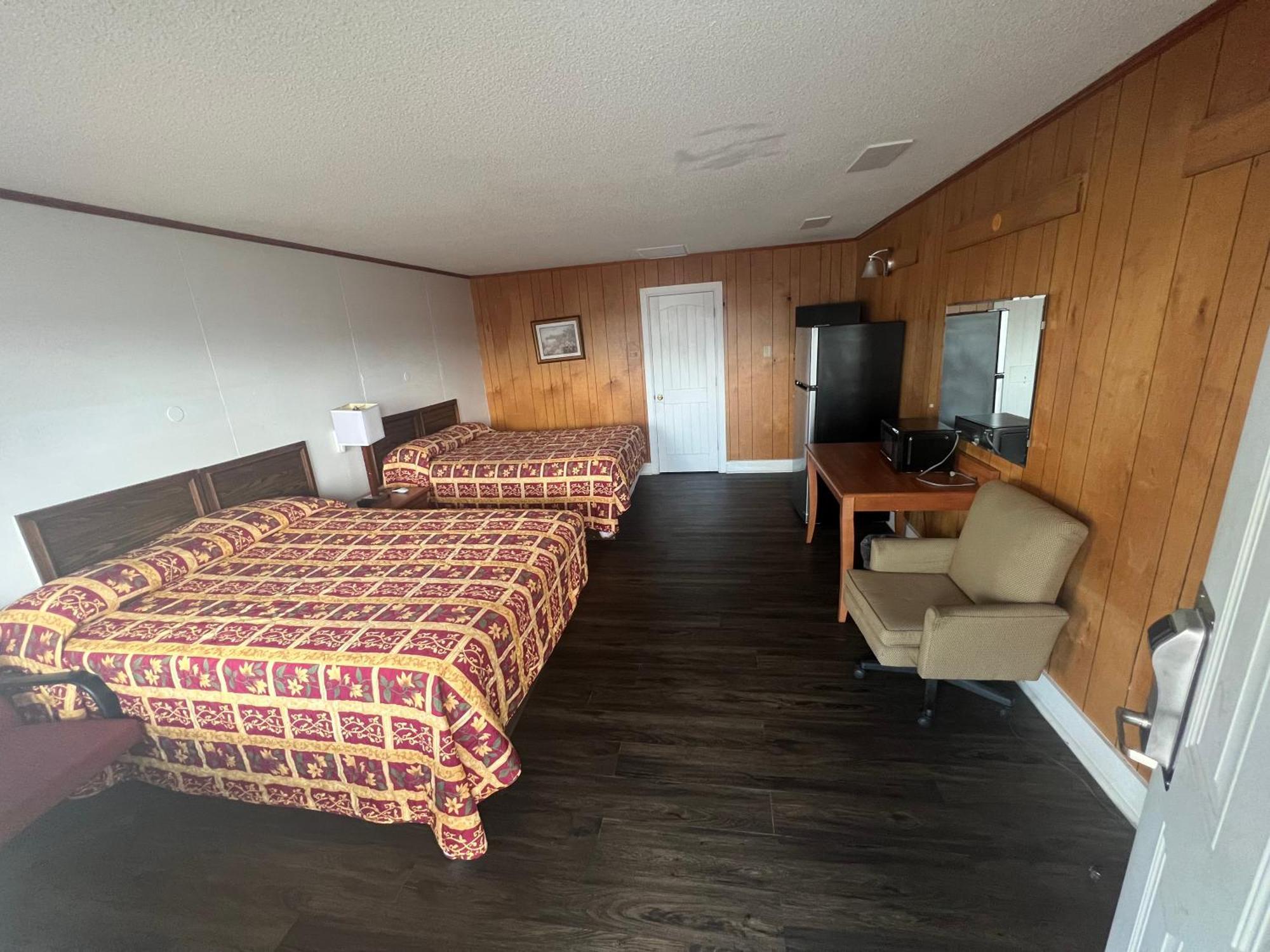 Pinelodge Motel Baxley Dış mekan fotoğraf